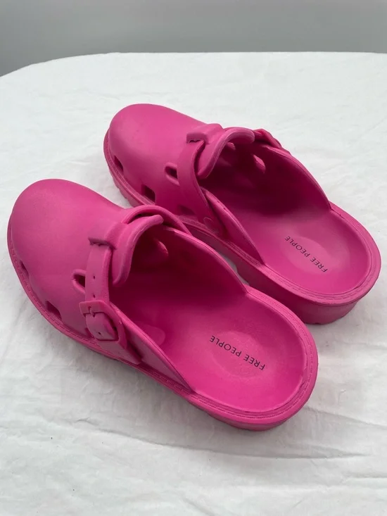 NEW! Free People Karlie Buckle Clogs. 7. - Picture 7 of 14